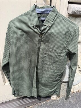 Van Heusen Men's Olive Green Gingham Button-Down Shirt